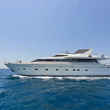 Falcon Superyacht 100ft Botel